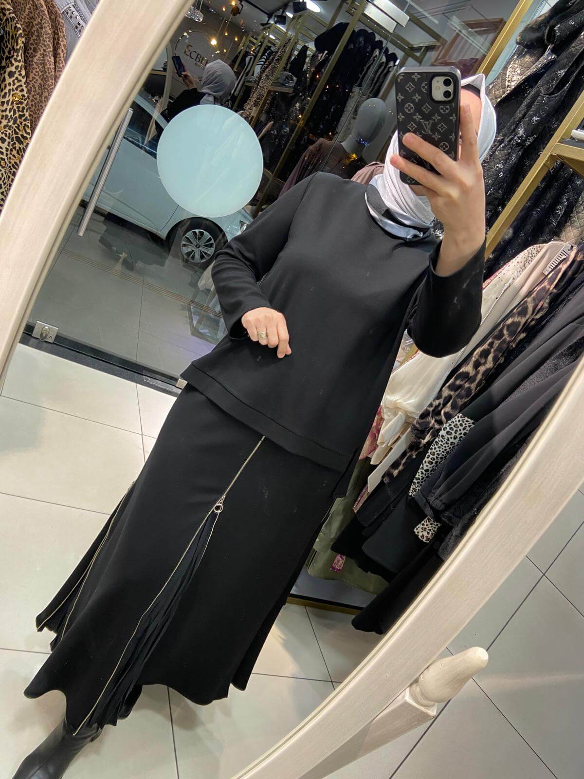 Eteği ve Bluzu Fermuarlı Tencel Kraşlı Triko Takım (Siyah)