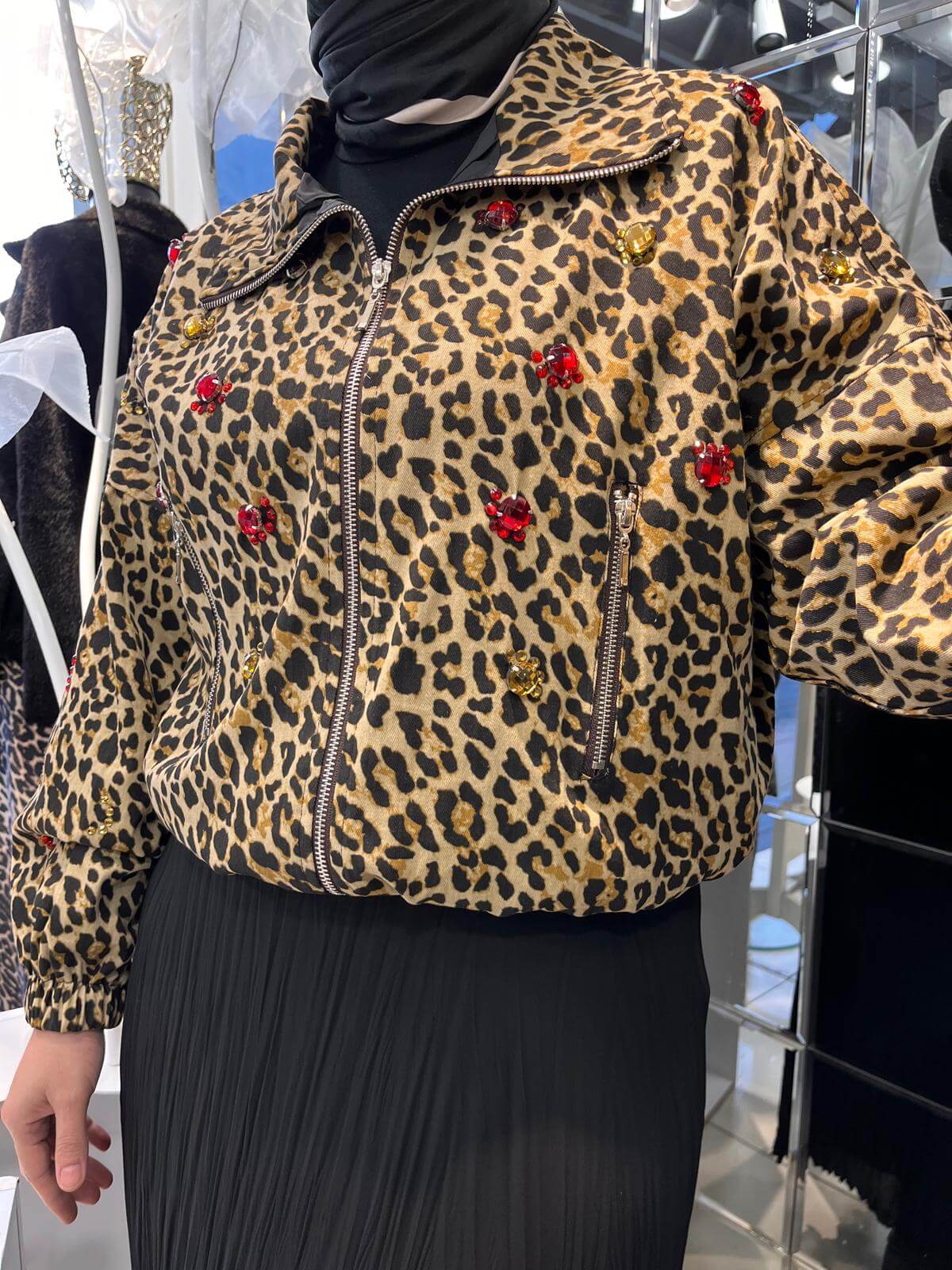 Leopar Taş İşlemeli Bumber Ceket - Görsel 5