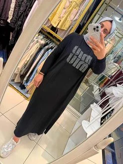 Şık ve rahat günlük kullanım için Elbise Miu görseli
