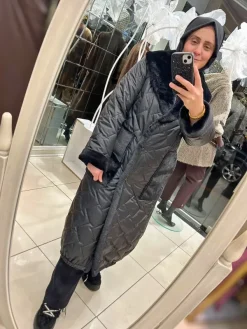 kürk detaylı özel işleme soft dolgu astarlı siyah manto kaban