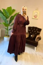 Piliseli kemerli elbise modeli