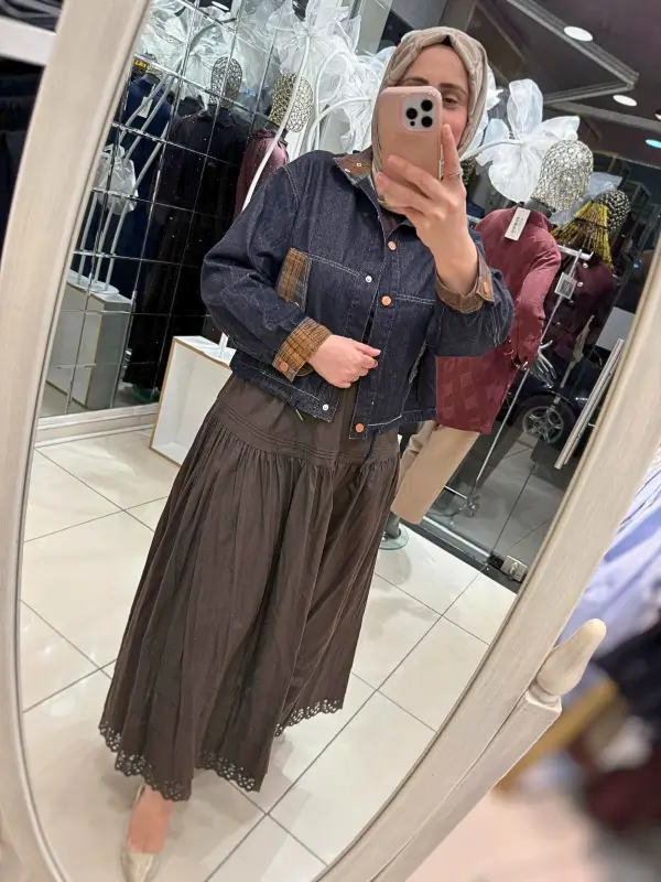 Kadın kot ceket modeli modern kesim denim ceket