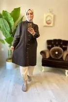 Yeni sezon tensel qupra tunik modeli rahat kalıp ve modern tasarımıyla kadın giyim kombinine uygun görünüm sunuyor.