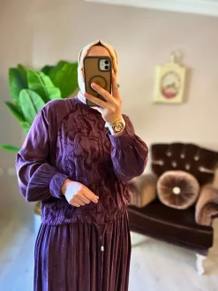 Mürdüm renkli yeni sezon ipek qupra etekli takım modeli