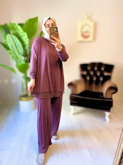 Alternative view of Pantolonlu Tunik Takım