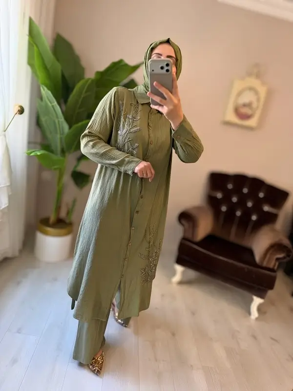 İşlemeli Müslin Keten Takım - Görsel 3