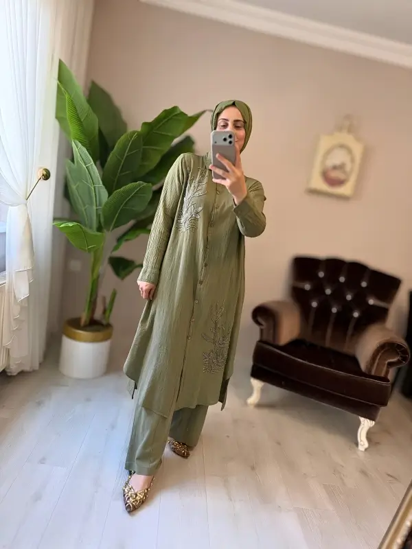 işlemeli müslin keten takım kadın